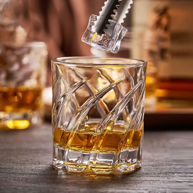 Wine Beer And Spirit - Bicchiere da whisky in rilievo Vetreria