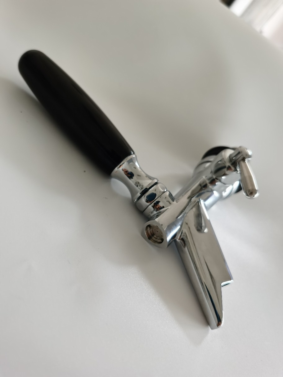 Nuovo rubinetto per birra rego - Wine Beer Liquor recensione e prezzo