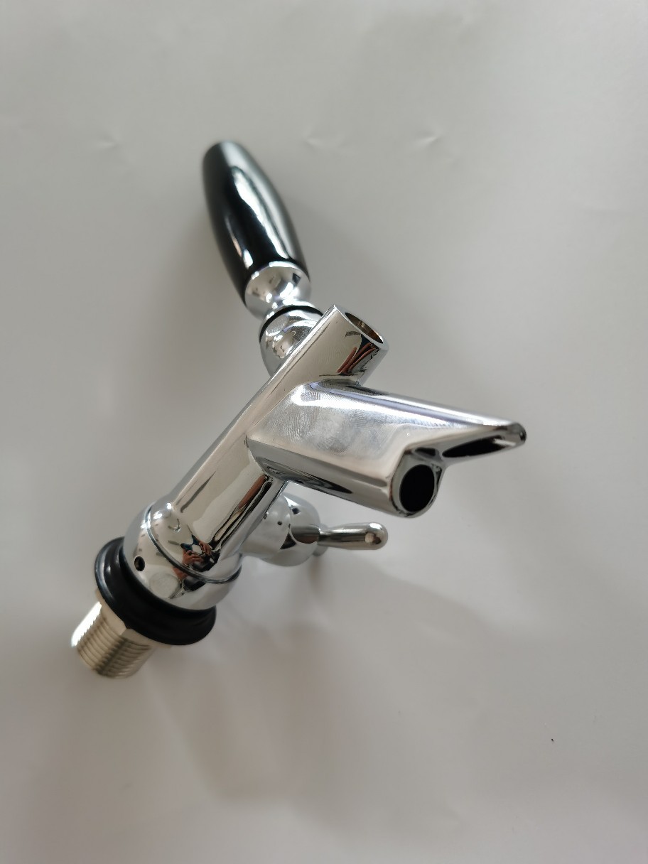 Nuovo rubinetto per birra rego - Wine Beer Liquor recensione e prezzo