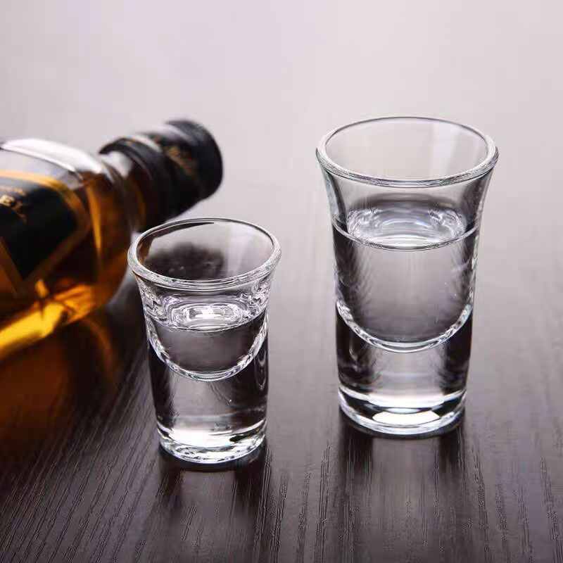 Bicchierini da 10ml/15ml per B - Wine Beer And Spirit recensione e prezzo